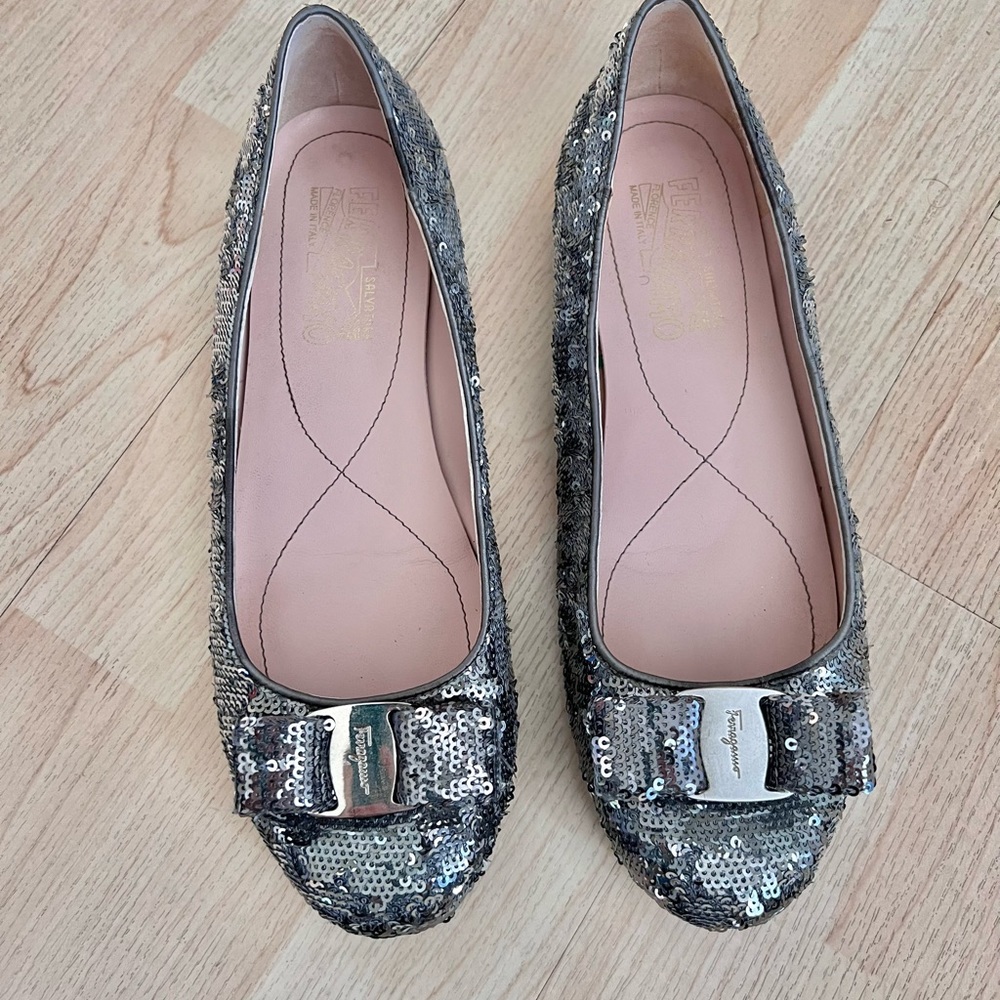 Salvatore Ferragamo Silver Sequin Flats Size 7.5